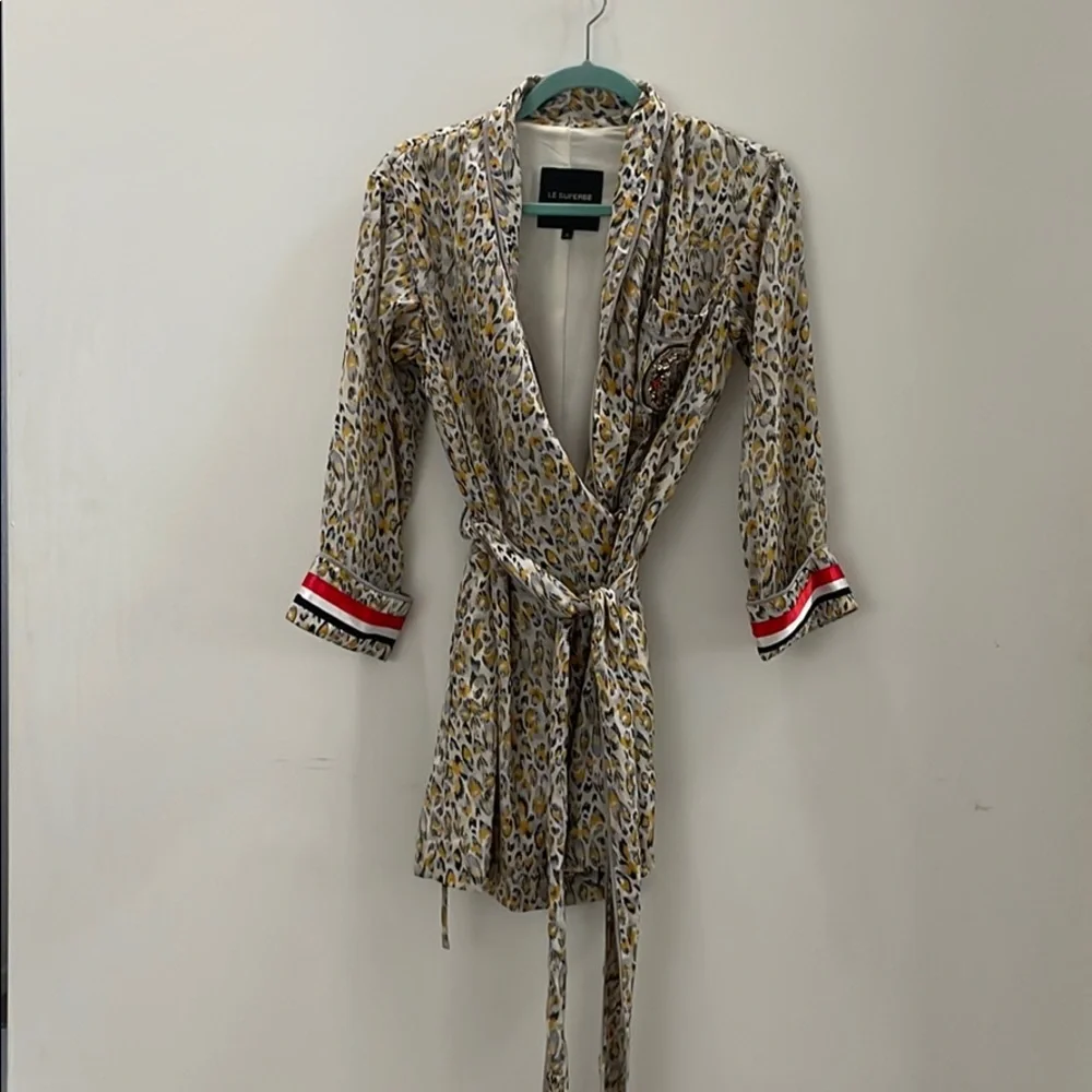 Le Superbe Abstract Cheetah Robe-Dress - Picture 4 of 4